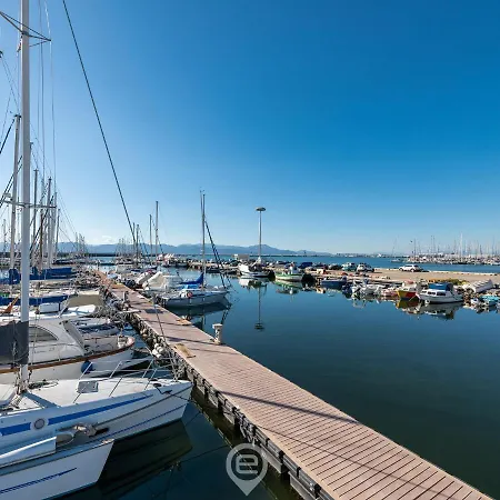 Botel Houseboat Alba Chiara - Your Holiday On Water *