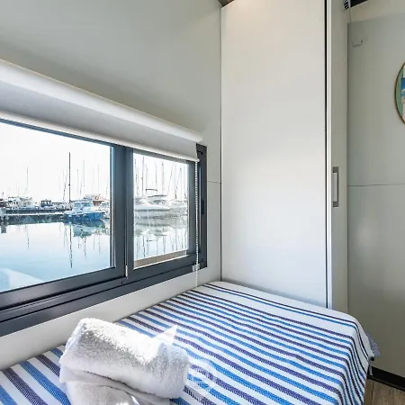 Houseboat Alba Chiara - Your Holiday On Water Botel *